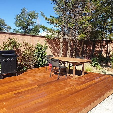 Location Independante Au Coeur Des Alpilles Pour 2 Personnes Avec Jacuzzi Aureille Exterior foto