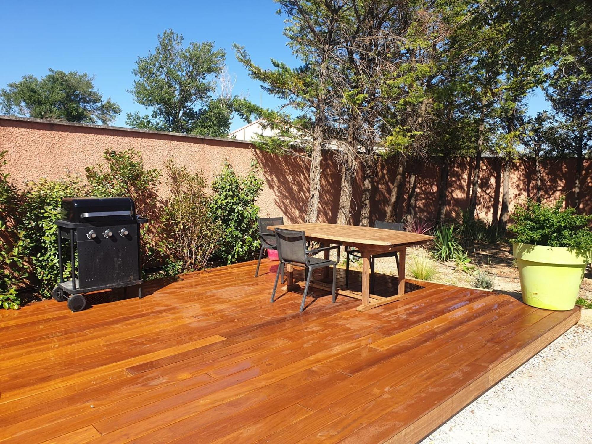 Location Independante Au Coeur Des Alpilles Pour 2 Personnes Avec Jacuzzi Aureille Exterior foto